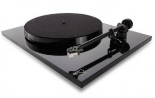 rega planar p1 blk